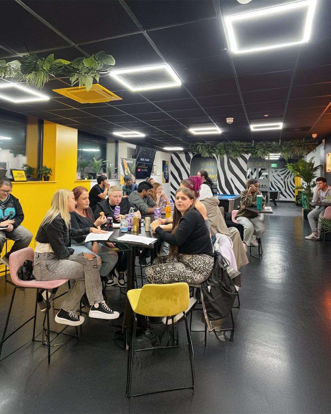 Urban Hub chill lounge