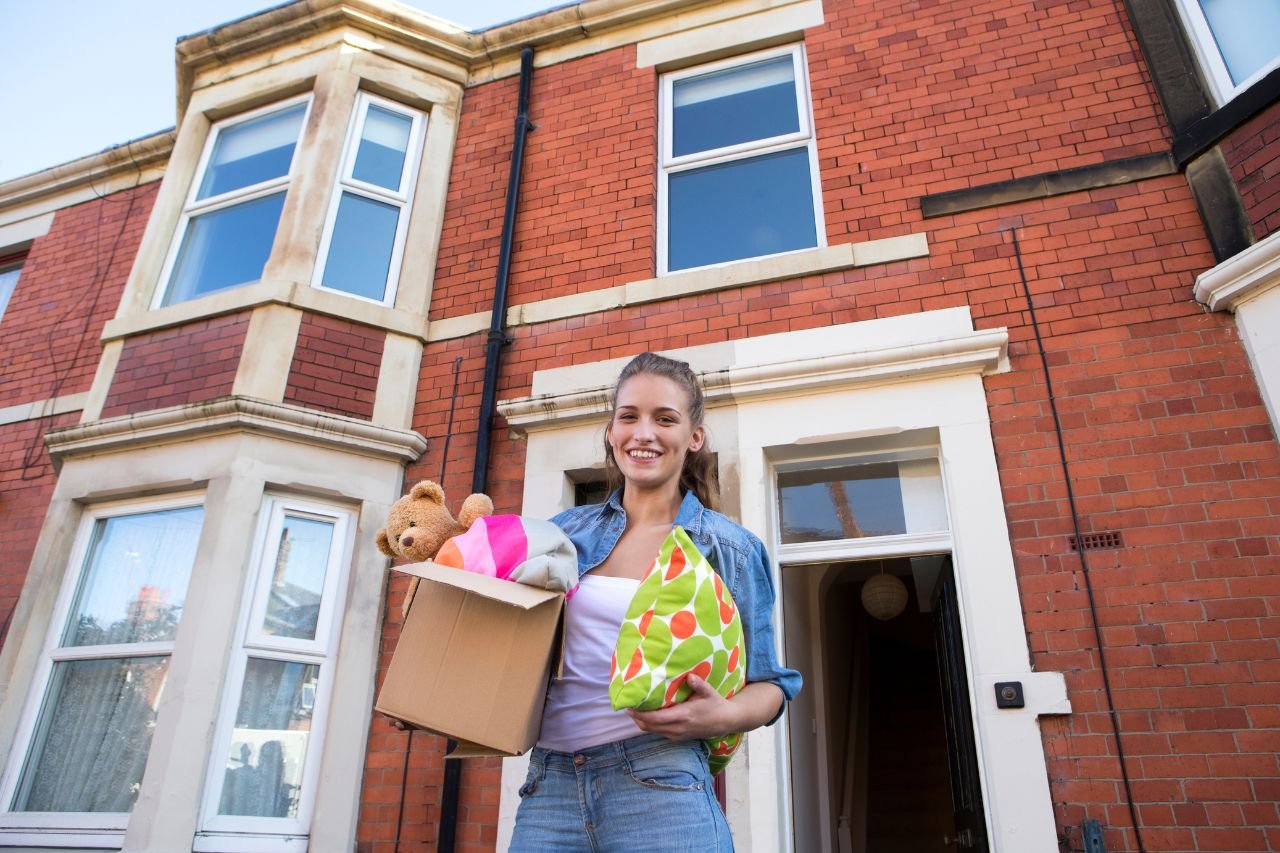 Seasonal Student Accommodation Trends in the UK (2026 Edition): When Prices Rise & Fall